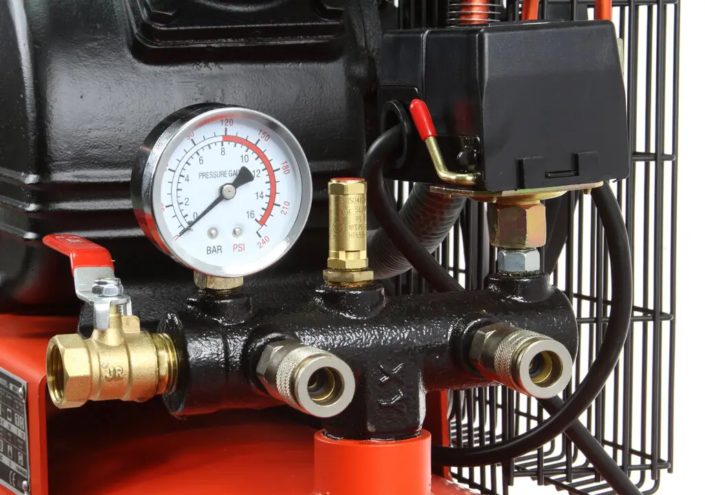Kompresor 100L V2 MAR-POL 230V 400 l/min 2Tłoki Kompresor 100L V2 MAR-POL 230V 400 l/min 2Tłoki - obrazek 5