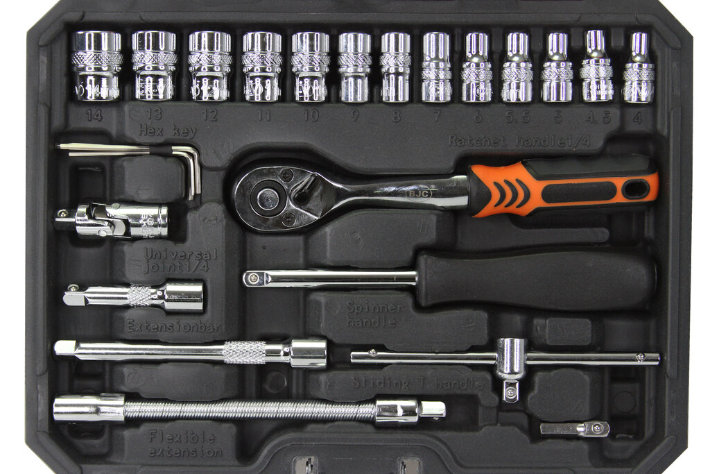 KLUCZE NASADOWE 46el. BJC1 KLUCZE NASADOWE 46el. BJC1